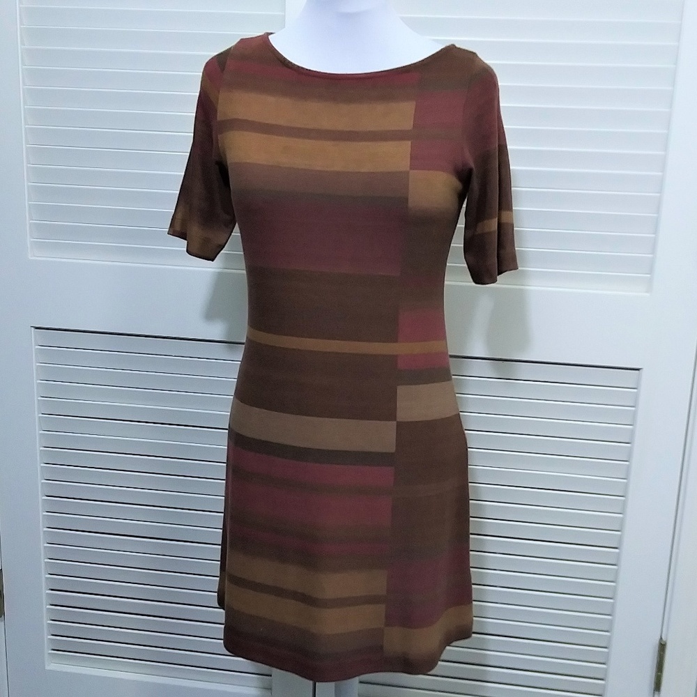 Nurture Brand Dress Short Sleeve Neutral Tones Popover Soft Knit Womens Small